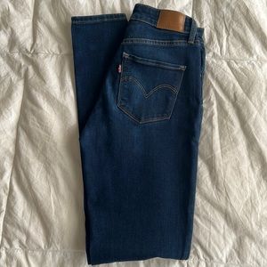 Levi’s High Rise Skinny Jeans 24